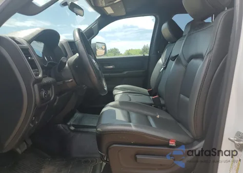 2024 Ram 1500 Tradesman z USA, uszkodzony, nr VIN 1C6RRFCG8RN142600